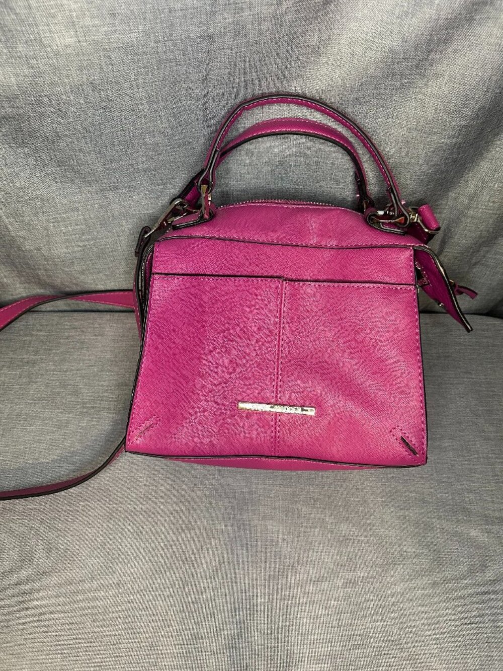 Steve Madden Shoulder Bag Purse NWOT Fushia Pink 9.5x9 inch Hand Bag
